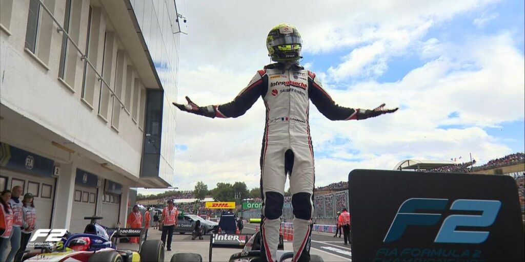 Théo Pourchaire aprieta la clasificación