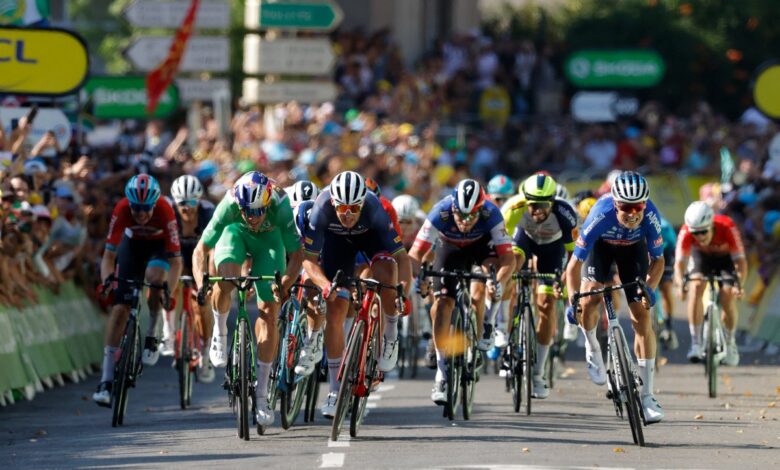 Tour de Francia 2022: Firma Jasper Philipsen la Etapa 15 | Video