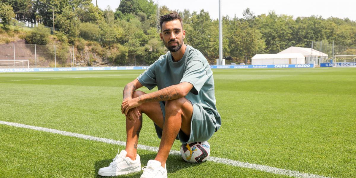 "Dedico todos mis goles a mi abuelo, que falleció"