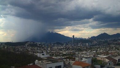 ¡Por fin... llueve en Monterrey! Así lo celebraron los regios | Video