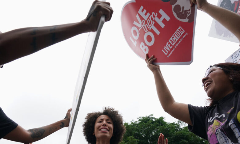 ¿Cuáles son las leyes de aborto en países de todo el mundo?