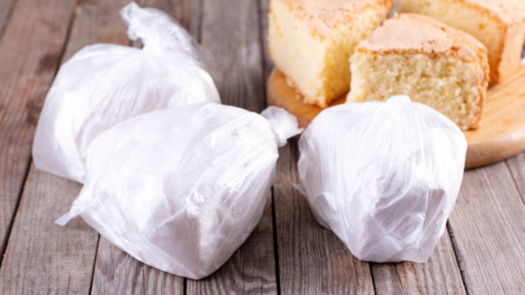 ¿Para qué sirve guardar la harina en el congelador?