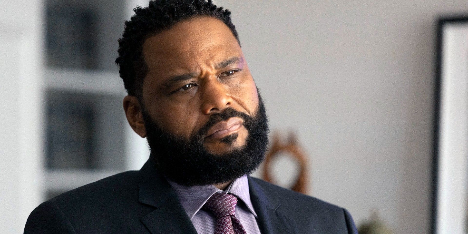 ¿Por qué Anthony Anderson deja Law & Order (otra vez) después de solo 1 temporada?