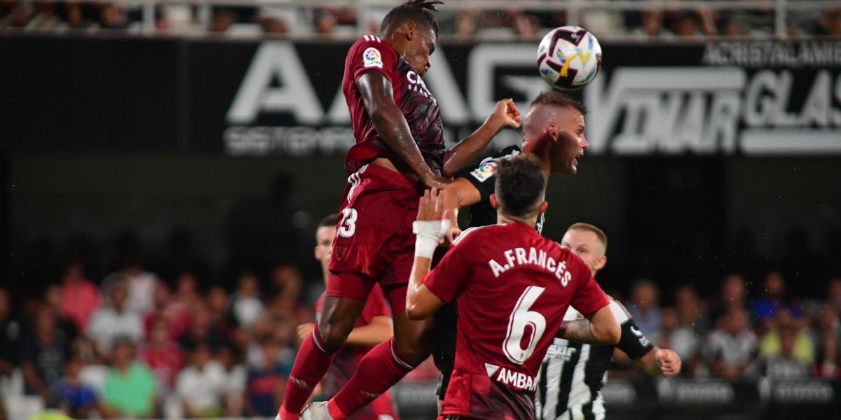 1-0: El Cartagena derrota a un Zaragoza que sigue sin marcar