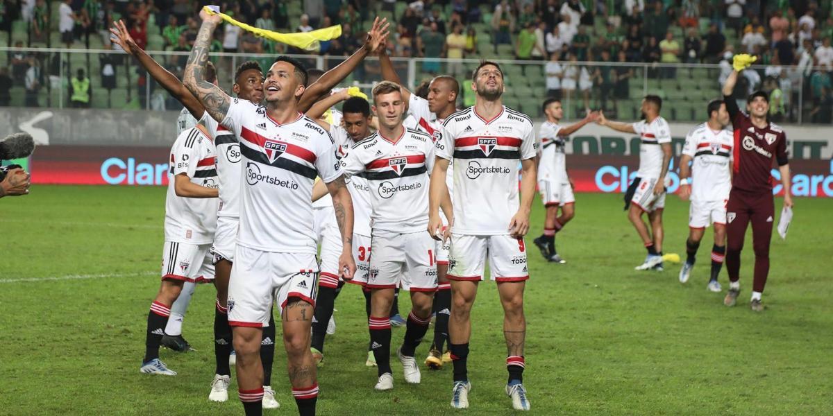 1-2: El Sao Paulo, cuarto semifinalista