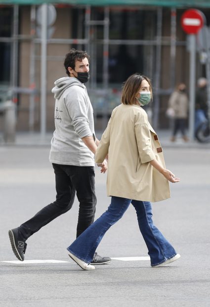 Íñigo Onieva y Tamara Falcó paseando de la mano / Gtres