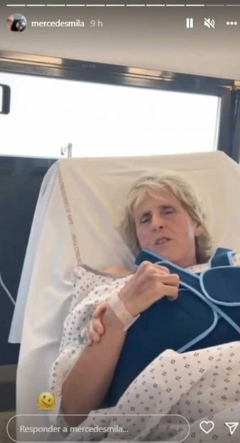 Mercedes Milá con el húmero roto / Instagram