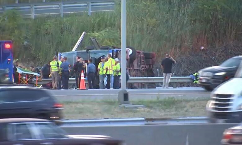 Accidente en el NJ Turnpike deja 2 muertos y varios heridos