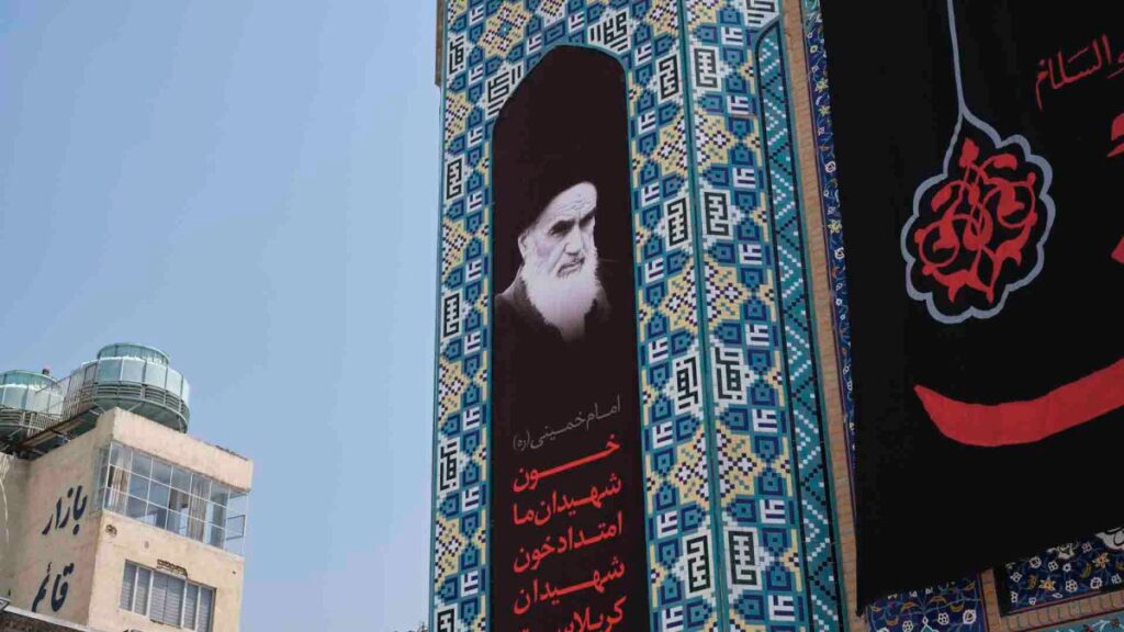 Ataque al escritor Salman Rushdie: Irán niega estar implicado