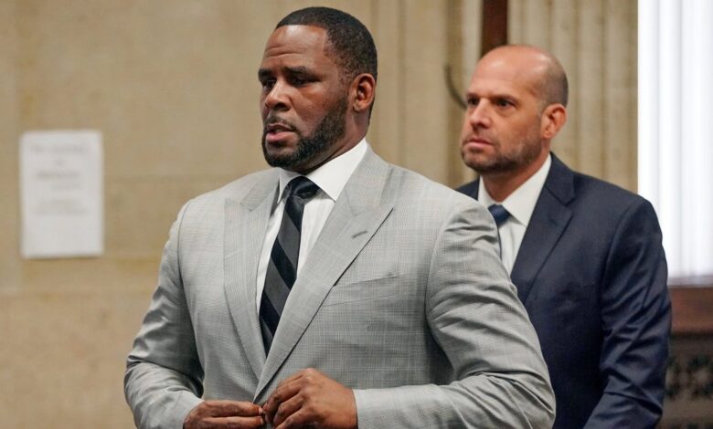 Argumentos de apertura en el juicio contra R. Kelly en Chicago