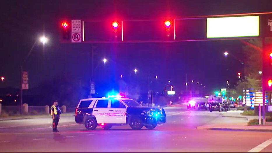 Sospechoso de robo que estaba fugitivo resulta herido tras enfrascarse en un tiroteo con los US Marshals en Tempe, Arizona