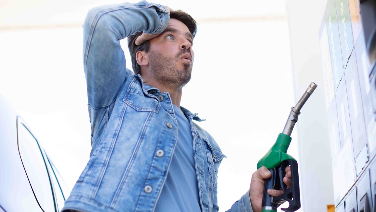 Precios de la gasolina podrían volver a subir, según expertos