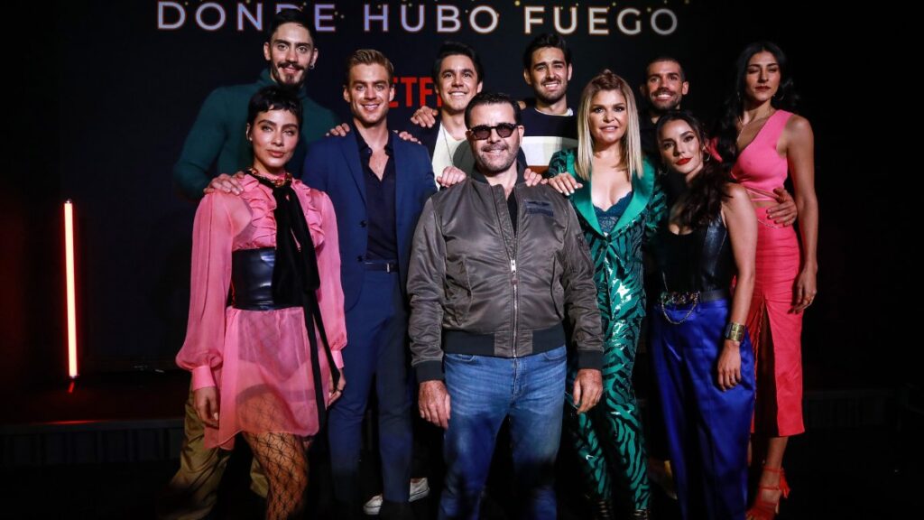 Hijo mayor de Eduardo Capetillo y Bibi Gaytán hace su debut junto con su padre en serie de Netflix