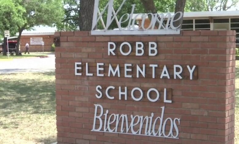 presentarán nueva demanda tras balacera en la Escuela Primaria Robb
