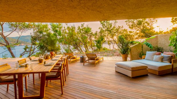 Cave Royale / Six Senses