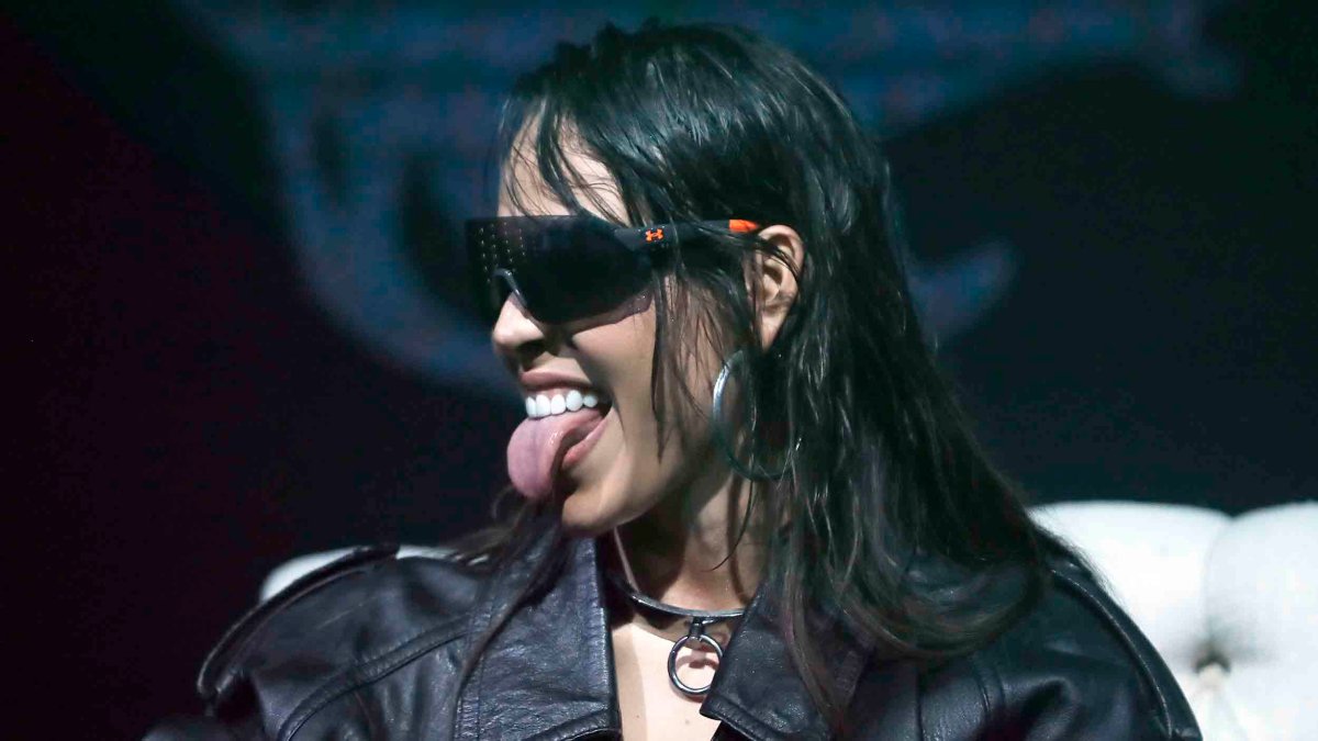 Danna Paola experimenta otro género musical con su nuevo videoclip del sencillo “Éxtasis”