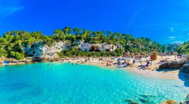 Estos son los 4 destinos donde van los millonarios y tú has estado