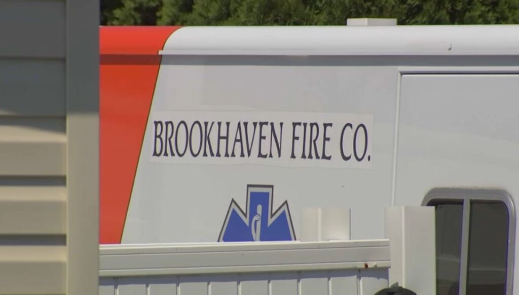 Paramédico habría removido sostén de paciente para tomarle fotos abordo de una ambulancia en Delaware County