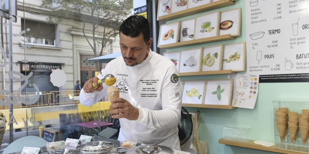5 helados de Albert Roca para 5 estrellas del Barça