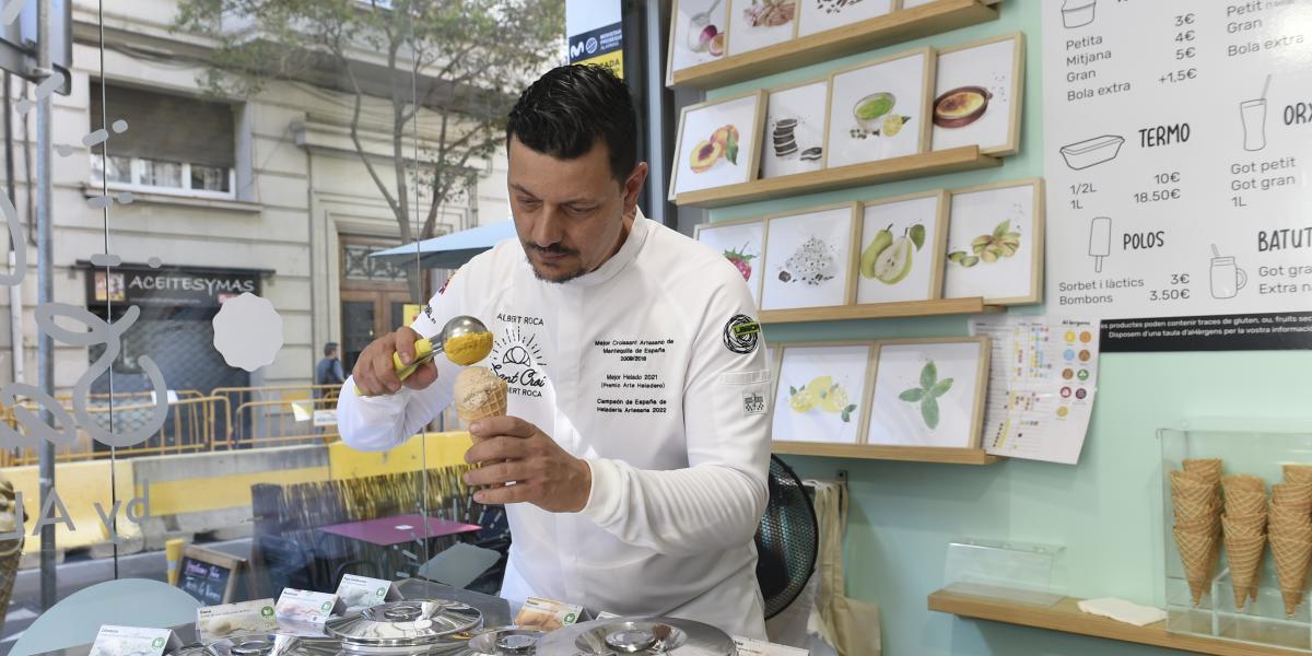 5 helados de Albert Roca para 5 estrellas del Barça