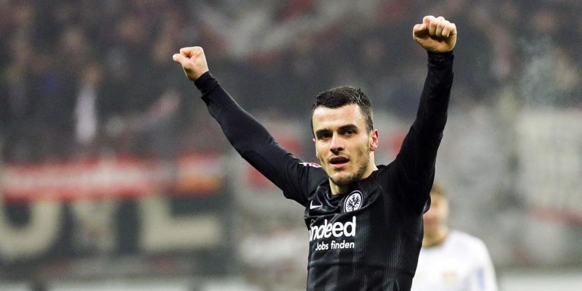 Acelerón de la Juventus por Kostic