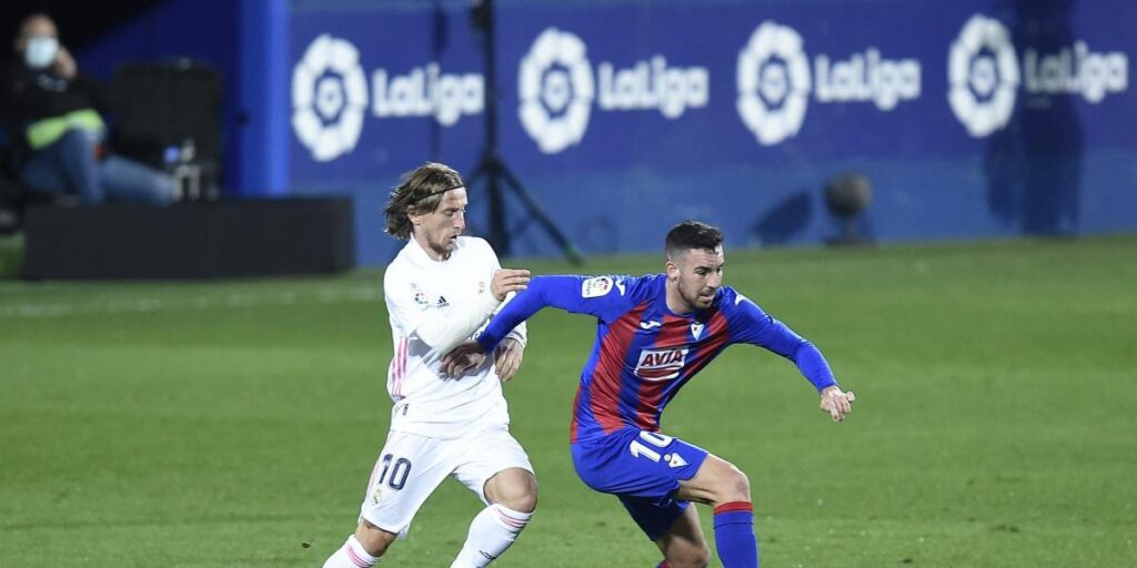 Acuerdo Espanyol-Eibar para el traspaso de Edu Expósito