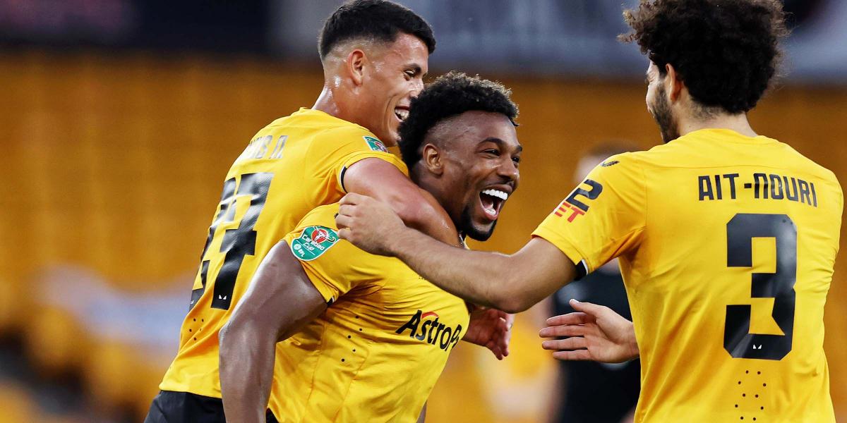 Adama Traoré se luce con un golazo espectacular e ilusiona a los Wolves
