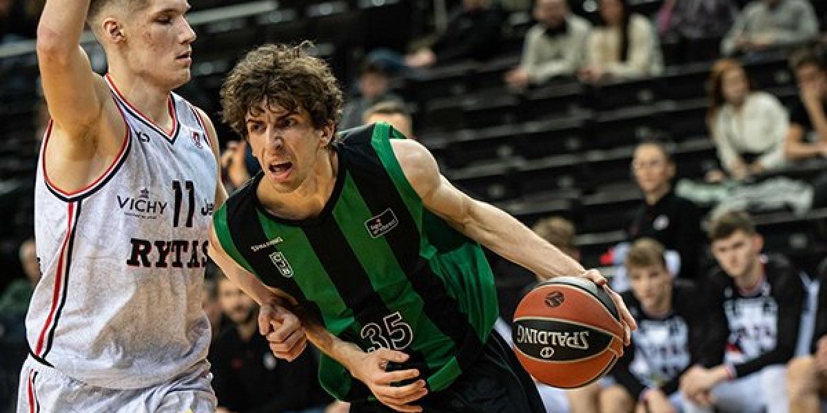 Adrià Domèmech se desvincula del Joventut y firma con el Oviedo