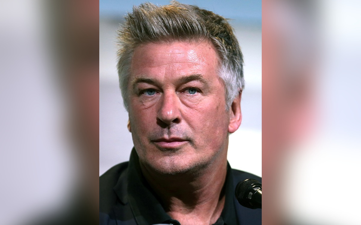 Alec Baldwin apretó el gatillo del arma que mató a Halyna Hutchins en la filmación de ‘Rust’: FBI