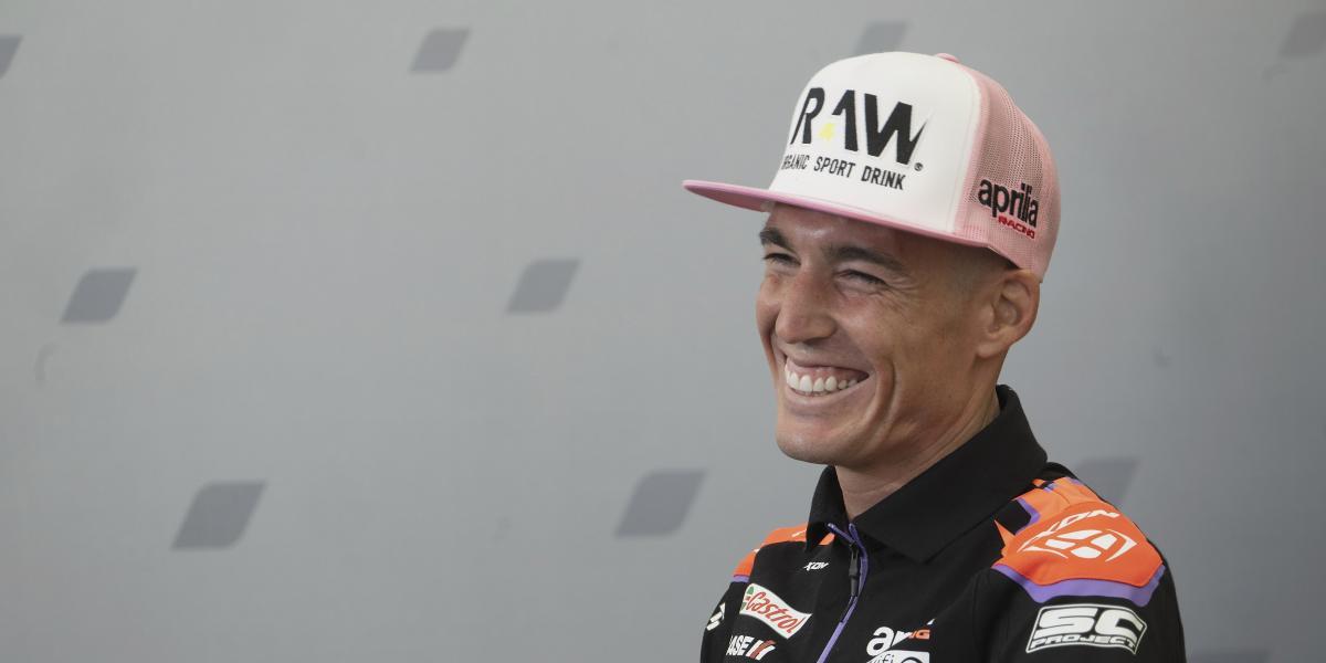 Aleix Espargaró: "Me duele al caminar, pero por suerte voy en moto"