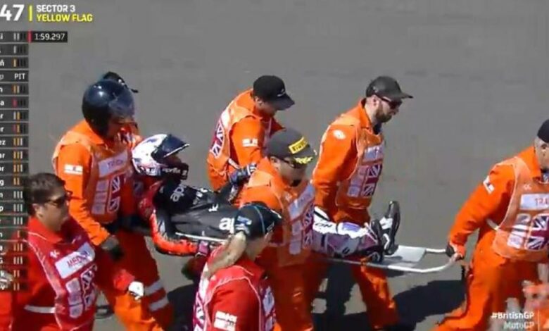 Aleix Espargaró sufre una dura caída en el FP4