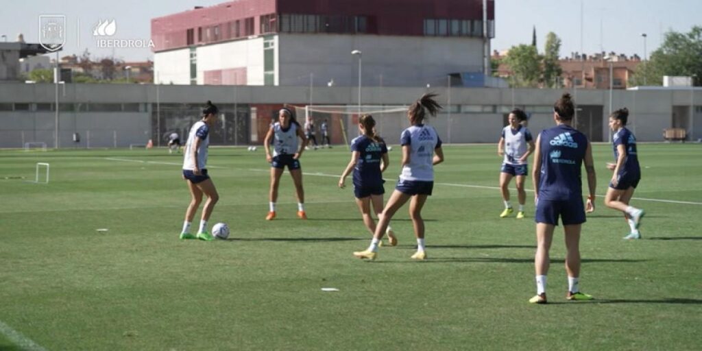 Ambiente enrarecido en la concentración de la Absoluta por el 'caso Vilda'