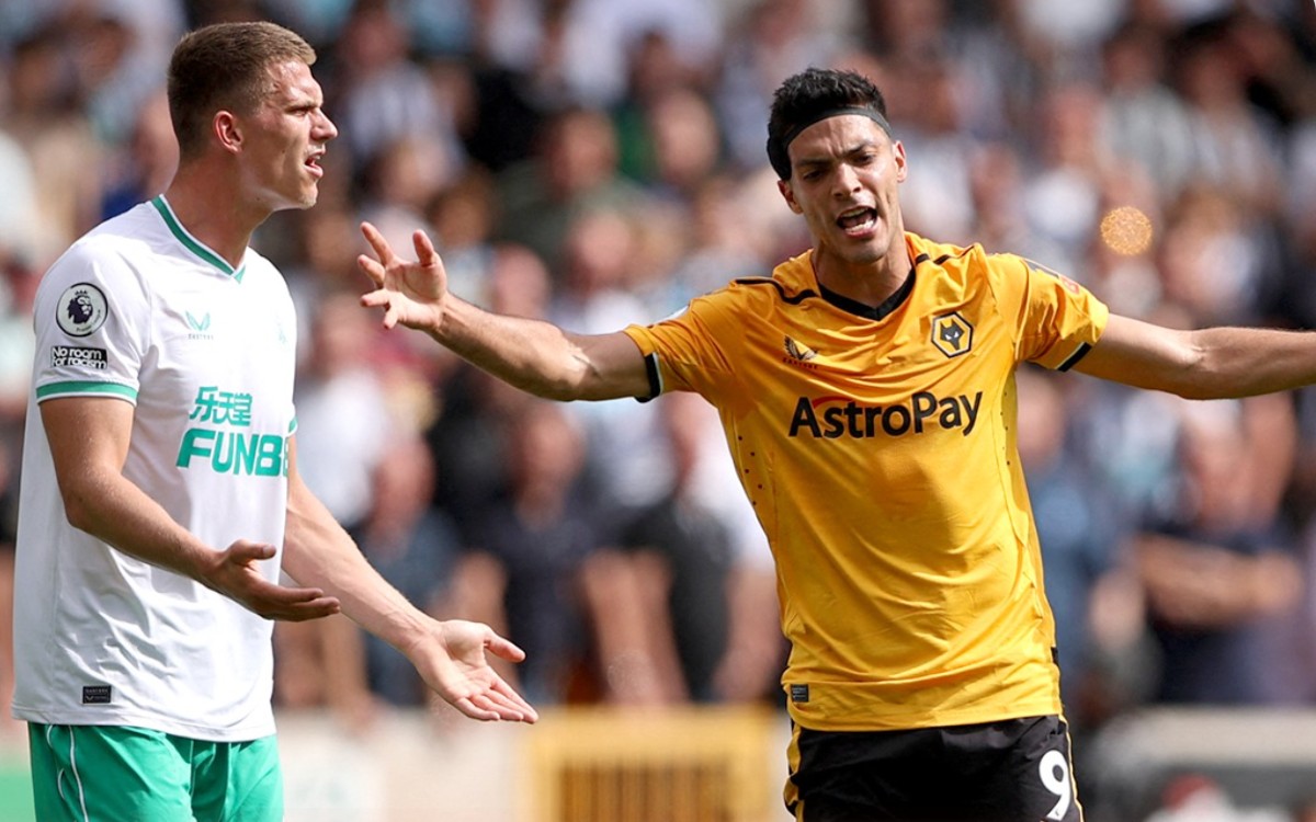 Anulan gol a Raúl Jiménez y Wolves no logra su primera victoria | Video