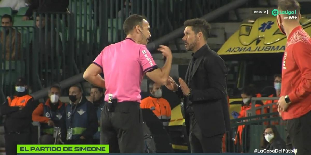 Árbitro talismán para el Atlético en Mestalla