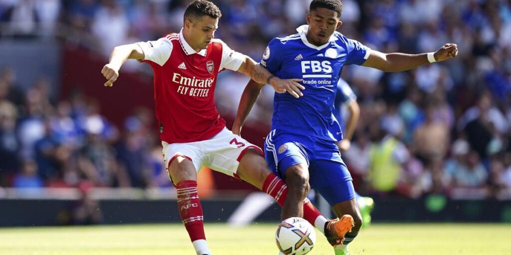 Arteta le devuelve la capitanía a Xhaka