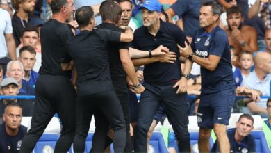 Así de calientes terminaron Conte y Tuchel el Derby de Londres | Video