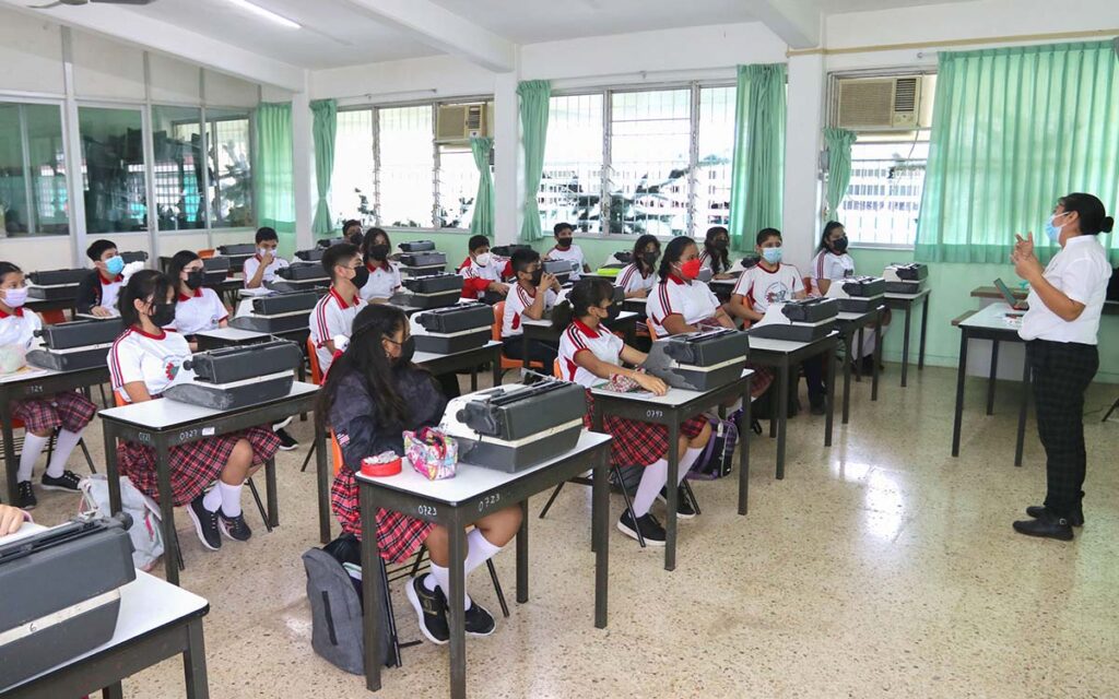 Así se vive el regreso presencial a clases en la CDMX | Fotos y videos