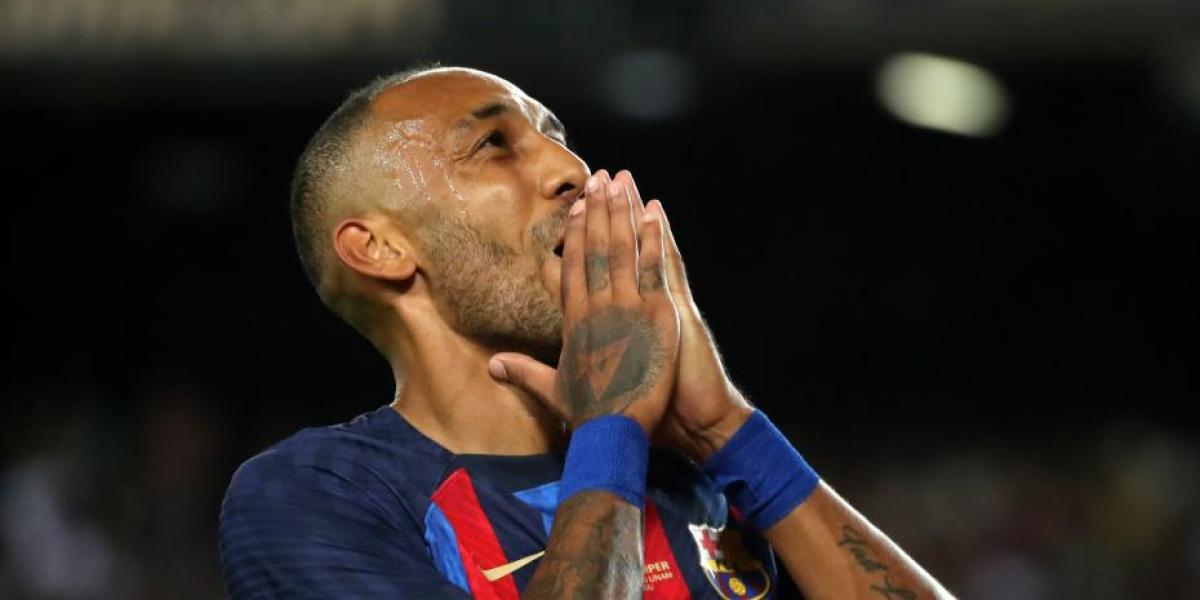 Aubameyang le dice al Chelsea que quiere seguir en el Barça