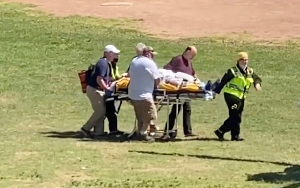 Biden critica el 'salvaje' ataque contra el escritor Salman Rushdie