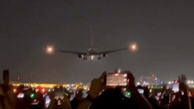 "Bienvenida a Taiwán"; Entre gritos y aplausos taiwaneses celebran llegada de Pelosi | Video