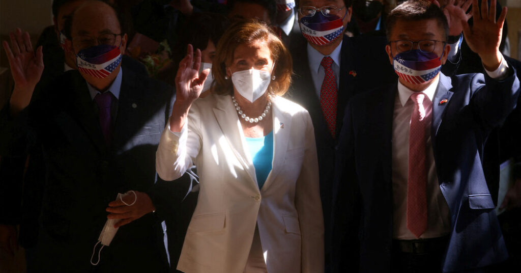 Bienvenida por Taiwán, Pelosi deja a su paso crecientes tensiones con China
