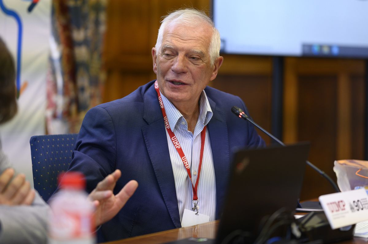 Borrell propone crear una misión de la UE para adiestrar a militares ucranios