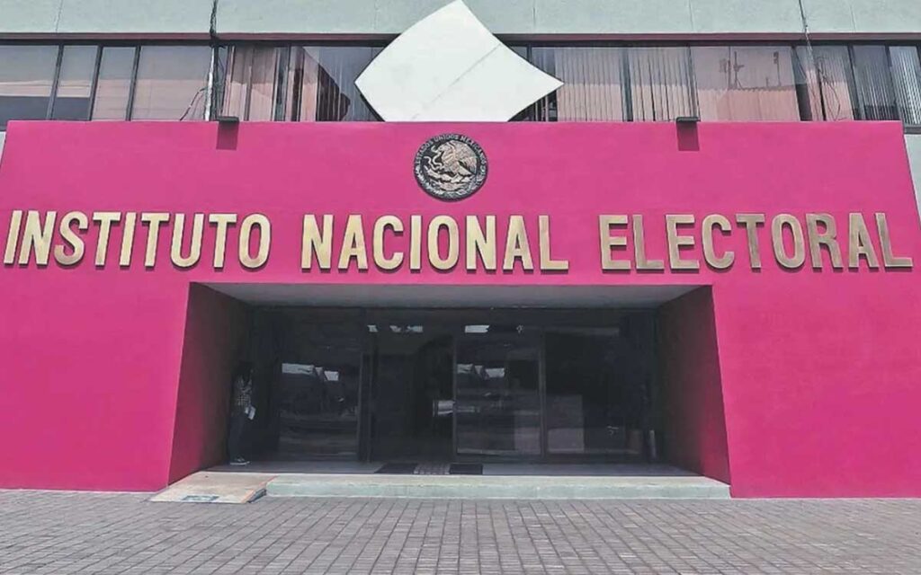 CNDH llama al INE a no vulnerar la libertad de expresión con multas a 'influencers'