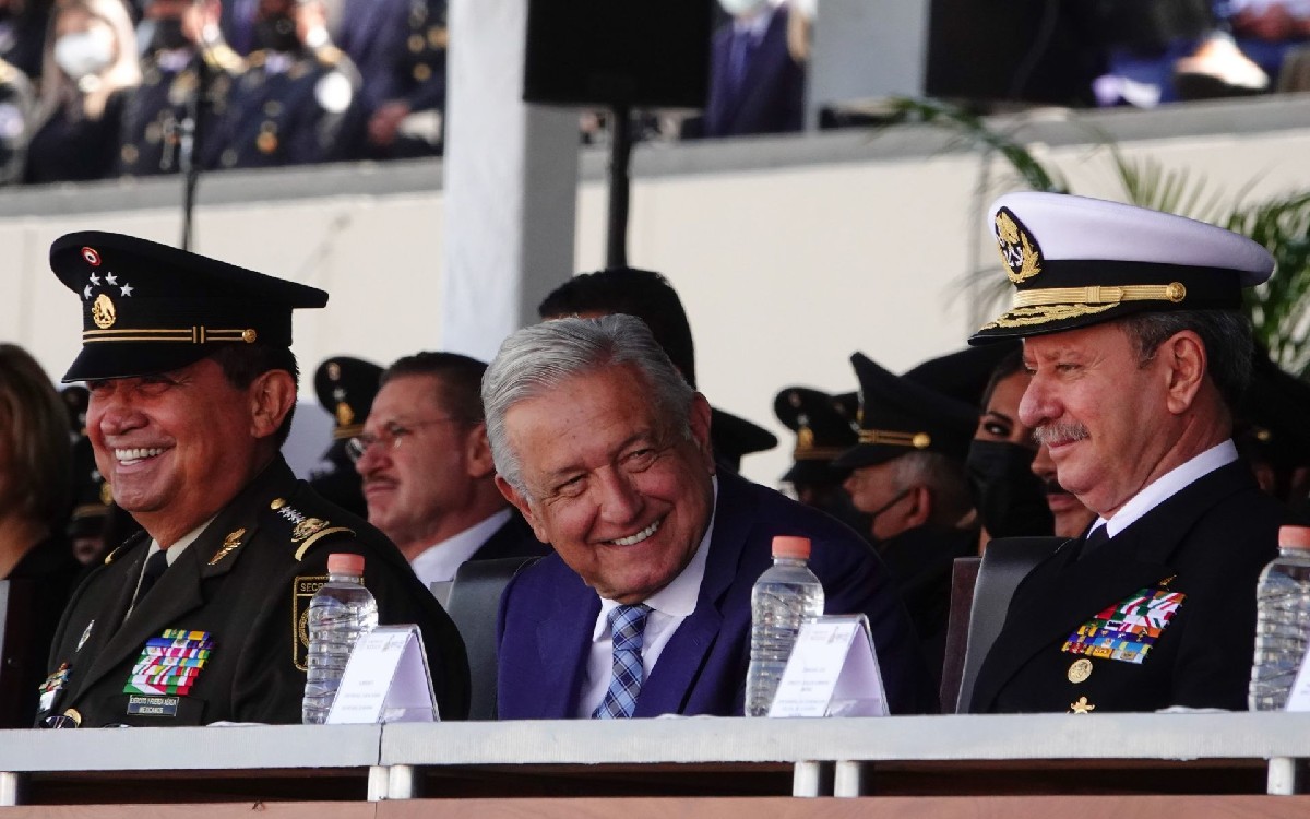 Con acuerdo sobre Guardia Nacional, AMLO violaría derechos de los mexicanos y brincaría al Congreso: Cossío