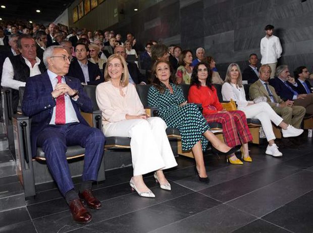 La Infanta Cristina en un homenaje / Coe.es
