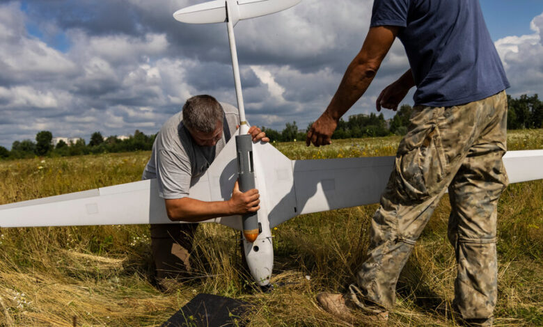 Del taller a la guerra: el uso creativo de drones eleva a Ucrania