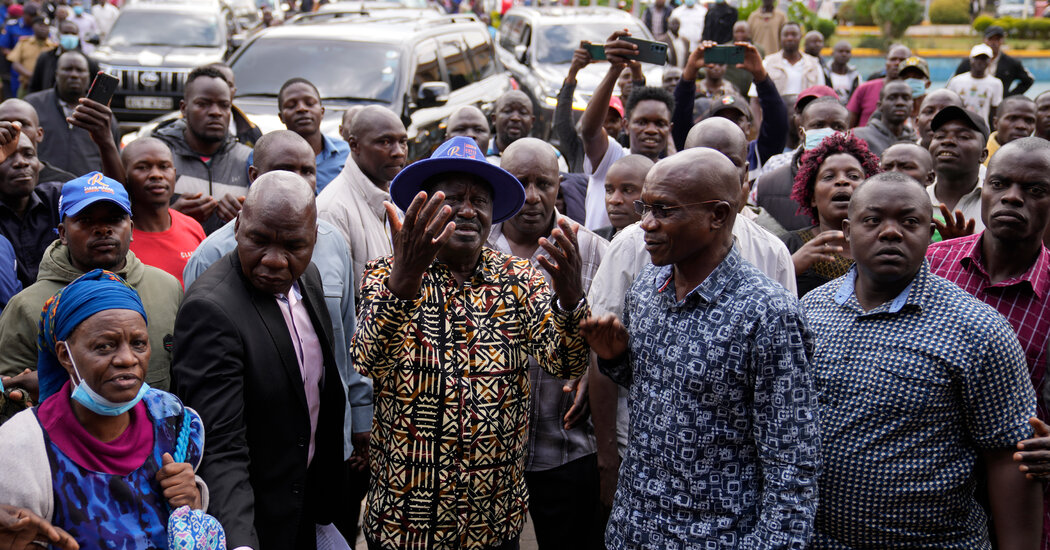 Después de una amarga contienda, el líder de la oposición de Kenia rechaza el resultado de las elecciones