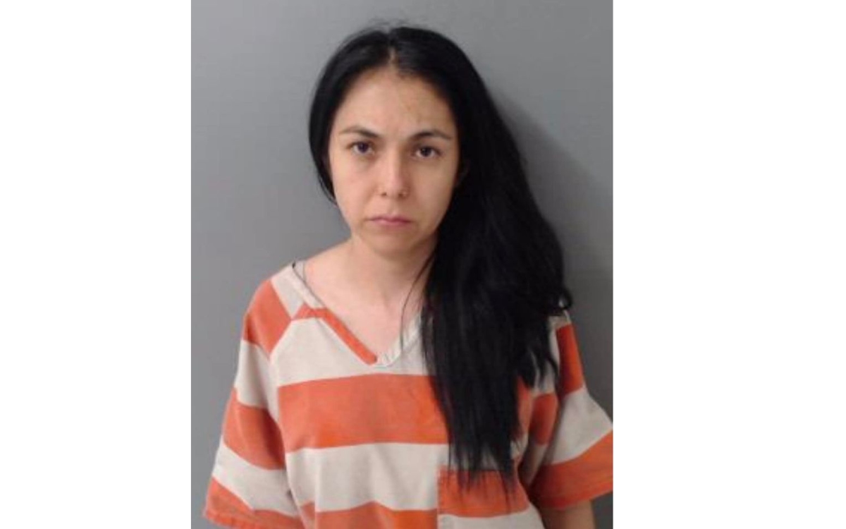 Detienen en EU a hija del alcalde de Tacámbaro, por no declarar 250 mil dólares y dos armas