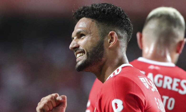El Benfica golea, mientras Rangers y Sheriff peligran