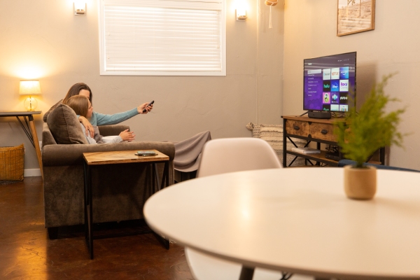 El Canal Roku suma 14 canales lineales, ampliando su oferta de noticias locales